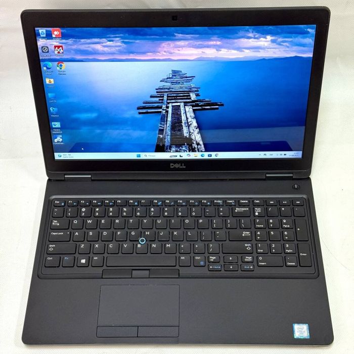 Ноутбук Б-клас Dell Latitude 5590 / 15.6" (1920x1080) IPS Touch / Intel Core i7-8650U (4 (8) ядра по 1.9 - 4.2 GHz) / 16 GB DDR4 / 256 GB SSD / Intel UHD Graphics 620 / WebCam / Windows 11 Pro б/в - зображення 4