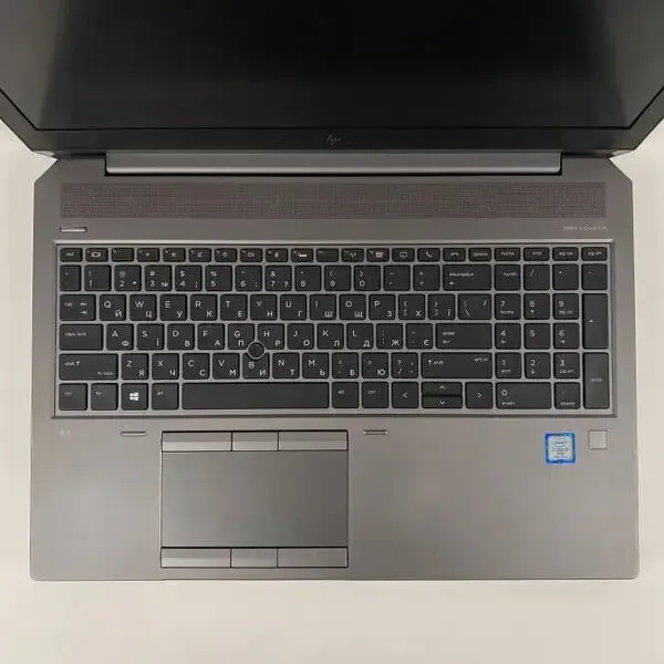 Мобільна робоча станція HP ZBook 15 G5 / 15.6" (1920x1080) IPS / Intel Core i7-8850H (6 (12) ядер по 2.6 - 4.3 GHz) / 32 GB DDR4 / 512 GB SSD / nVidia Quadro P1000, 4 GB GDDR5, 256-bit / WebCam / TouchID б/в - зображення 3