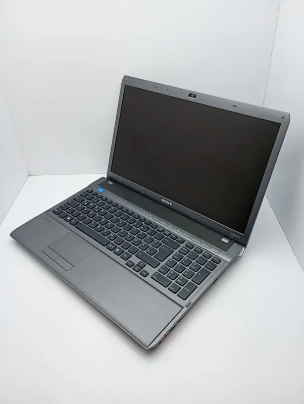 Ноутбук Sony VPC164 / 16.4" (1920x1080) TN / Intel Core i7-740QM (4 (8) ядра по 1.73 - 2.93 GHz) / 6 GB DDR3 / 500 GB HDD / nvidia GeForce GT 425M, 1 GB GDDR3, 128-bit / WebCam б/в - зображення 4