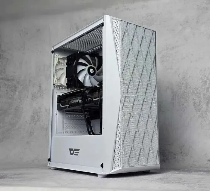 Ігровий ПК DarkFlash White Tower / Intel Core i5-12400F (6 (12) ядер по 2.5 - 4.4 GHz) / 32 GB DDR4 / 1000 GB SSD M.2 / nVidia GeForce RTX 3070, 8 GB GDDR6, 256-bit / 850W б/в - зображення 2