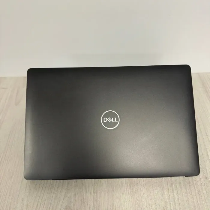 Мобільна робоча станція Dell Precision 3541 / 15,6" (1920x1080) IPS / Intel Xeon E-2276M (6 (12) ядер по 2,8 - 4,7 ГГц) / 16 ГБ DDR4 / 256 ГБ SSD / nVidia Quadro P620, 4 ГБ GDDR5, 128-біт / WebCam б/в - зображення 8