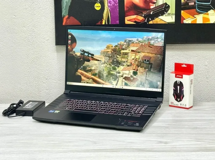 Ігровий ноутбук MSI CrossHair 17 A11UDK / 17.3" (1920x1080) IPS / Intel Core i7-11800H (8 (16) ядер по 2.3 - 4.6 GHz) / 32 GB DDR4 / 512 GB SSD M.2 / nVidia GeForce RTX 3050 Ti, 4 GB GDDR6, 128-bit / WebCam / Win 11 Home б/в - зображення 4