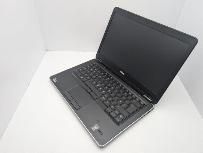 Ноутбук Dell Latitude E7440 / 14" (1920x1080) IPS / Intel Core i7-4600U (2 (4) ядра по 2.1 - 3.3 GHz) / 8 GB DDR3 / 128 GB SSD / Intel HD Graphics 4400 / WebCam б/в - зображення 7