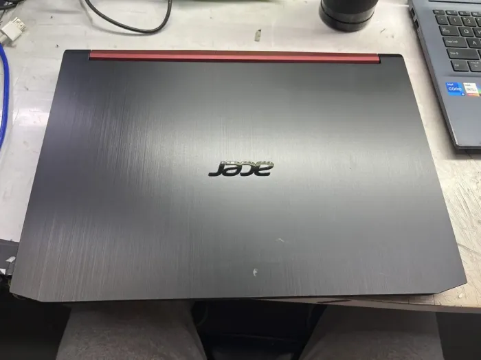 Ігровий ноутбук Б-класу Acer Nitro 5 AN515-54-54W2 / 15.6" (1920x1080) IPS / Intel Core i5-9300H (4 (8) ядра по 2.4 - 4.1 GHz) / 16 GB DDR4 / 480 GB SSD / nVidia GeForce GTX 1050, 3 GB GDDR5, 96-bit / WebCam б/в - зображення 6