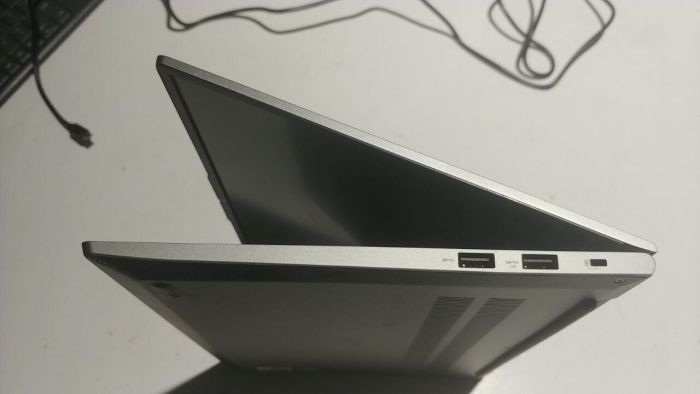 Ультрабук Б-клас Lenovo ThinkBook 13s G2 ITL / 13.3" (2560x1600) IPS / Intel Core i7-1165G7 (4 (8) ядра по 2.8 - 4.7 GHz) / 16 GB DDR4 / 256 GB SSD NVMe / Intel Iris Xe Graphics / WebCam б/в - зображення 3