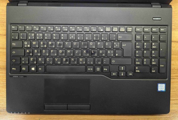 Ноутбук Fujitsu LifeBook A357 / 15.6" (1366x768) TN / Intel Core i5-7200U (2 (4) ядра по 2.5 - 3.1 GHz) / 8 GB DDR4 / 240 GB SSD / Intel HD Graphics 620 / WebCam / HDMI / Windows 10 б/в - изображение 3