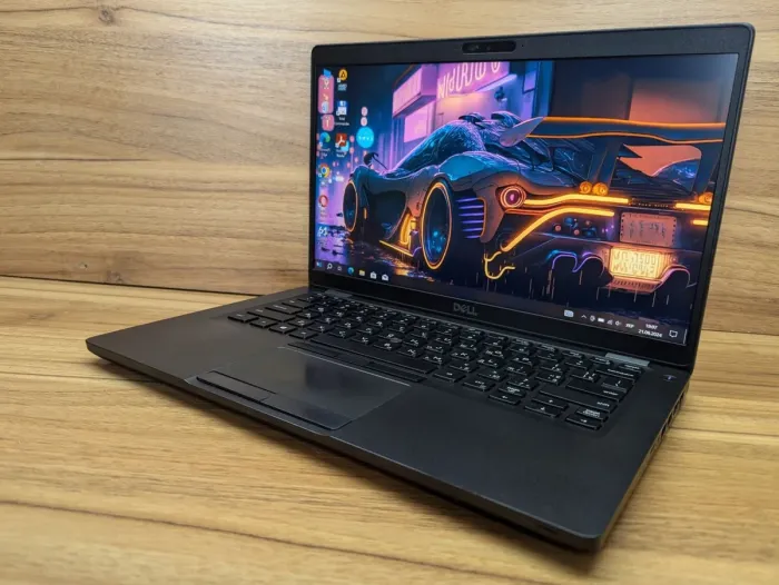 Ультрабук Б-клас Dell Latitude 5400 / 14" (1920x1080) IPS / Intel Core i5-8265U (4 (8) ядра по 1.6 - 3.9 GHz) / 16 GB DDR4 / 512 GB SSD / Intel UHD Graphics 620 / WebCam / HDMI / Windows 10 б/в - зображення 5