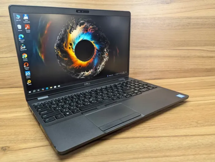 Ультрабук Б-клас Dell Latitude 5500 / 15.6" (1920x1080) IPS / Intel Core i5-8265U (4 (8) ядра по 1.6 - 3.9 GHz) / 8 GB DDR4 / 256 GB SSD / Intel UHD Graphics 620 / WebCam / Windows 10 б/в - зображення 5