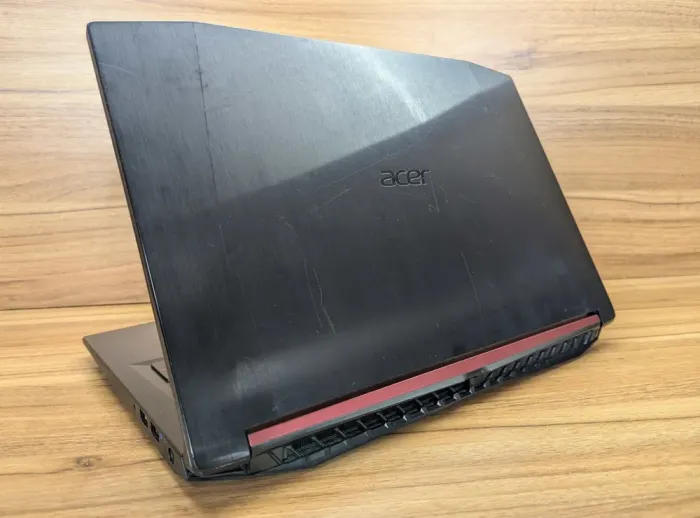 Ігровий ноутбук Acer Nitro 5 AN515-42 / 15.6" (1920x1080) IPS / AMD Ryzen 5-2500U (4 (8) ядра по 2.0 - 3.6 GHz) / 16 GB DDR4 / 500 GB SSD / AMD Radeon RX 560X, 4 GB GDDR5, 128-bit / WebCam / Windows 10 б/в - зображення 7