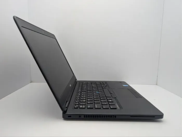Ноутбук Dell Latitude E5450 / 14" (1920x1080) IPS / Intel Core i5-5300U (2 (4) ядра по 2.3 - 2.9 GHz) / 8 GB DDR3 / 120 GB SSD / Intel HD Graphics 5500 / WebCam б/в - зображення 4