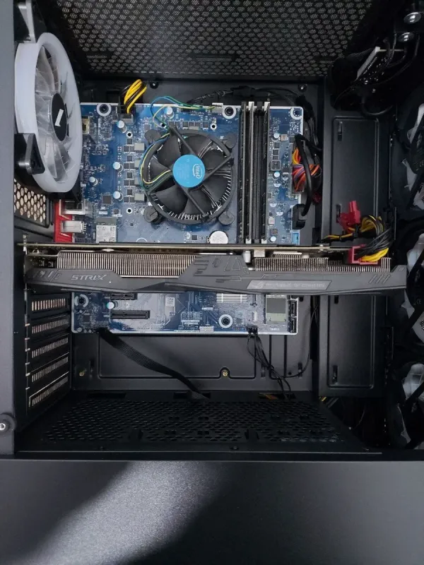 Комплект ПК: 1stPlayer D4-4R1-WH Tower / Intel Core i5-7400 (4 ядра по 3.0 - 3.5 GHz) / 16 GB DDR4 / 250 GB SSD M.2 + 1000 GB HDD / nVidia GeForce GTX 1060, 6 GB GDDR5, 192-bit + Монітор LG 24MB37PM-B / 24" (1920x1080) IPS б/в - зображення 5