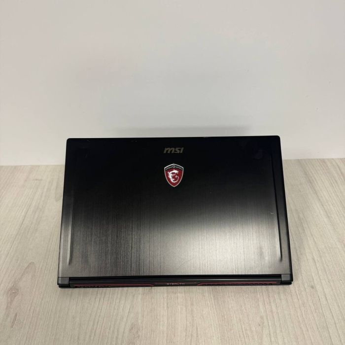 Ігровий ноутбук Б-класу MSI GS63VR Stealth 6RF / 15.6" (1920x1080) IPS / Intel Core i7-6700HQ (4 (8) ядра по 2.6 - 3.5 GHz) / 16 GB DDR4 / 512 GB SSD / nVidia GeForce GTX 1060, 6 GB GDDR5, 192-bit / WebCam б/в - изображение 8