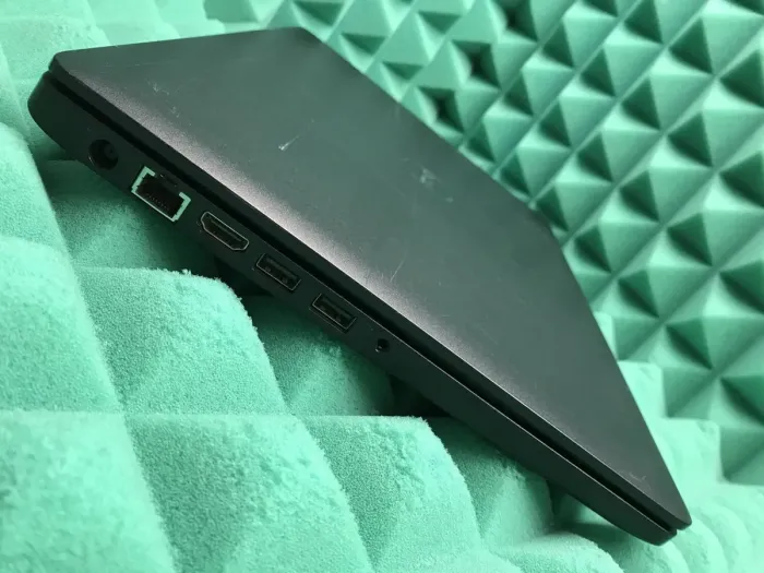 Ультрабук Dell Latitude 3480 / 14" (1366x768) TN / Intel Core i5-7200U (2 (4) ядра по 2.5 - 3.1 GHz) / 8 GB DDR4 / 250 GB SSD / Intel HD Graphics 620 / WebCam / USB 3.1 / HDMI / Win 10 б/в - зображення 5