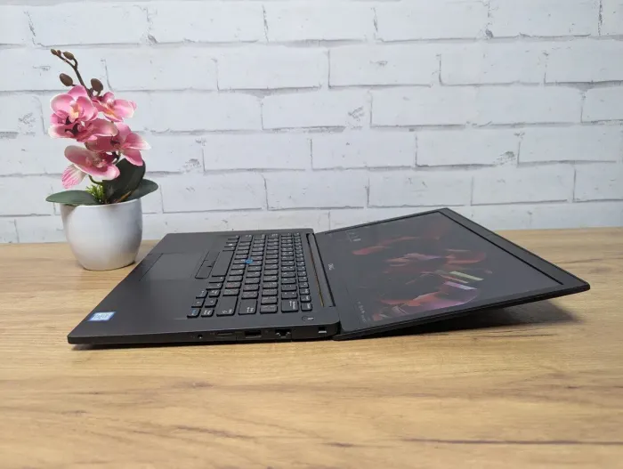 Ультрабук Dell Latitude 7480 / 14" (1920x1080) TN / Intel Core i5-8350U (4 (8) ядра по 1.7 - 3.6 GHz) / 8 GB DDR4 / 128 GB SSD / Intel HD Graphics 520 / WebCam б/в - зображення 7