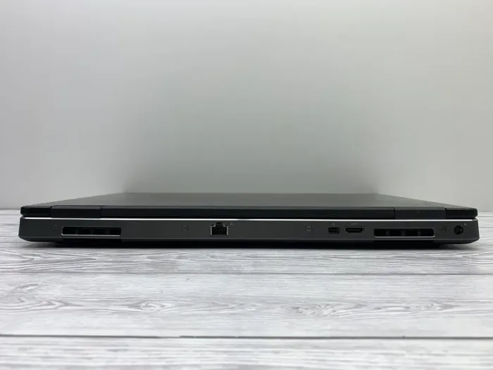 Мобільна робоча станція Dell Precision 7530 / 15.6" (1366x768) TN / Intel Core i7-8750H (6 (12) ядер по 2.2 - 4.1 GHz) / 16 GB DDR4 / 512 GB SSD / nVidia Quadro P2000, 4 GB GDDR5, 128-bit / WebCam б/в - зображення 8