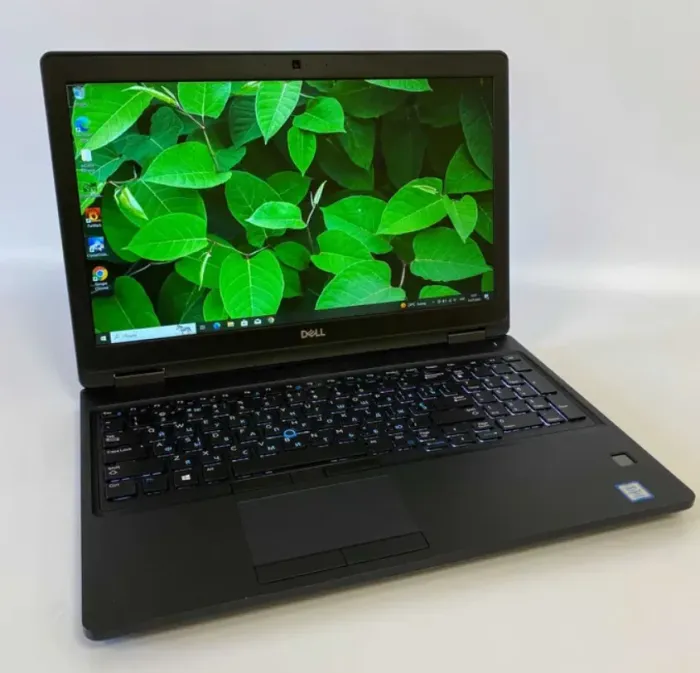 Ігровий ноутбук Dell Latitude 5591 / 15.6" (1920x1080) IPS / Intel Core i7-8850H (6(12) ядер по 2.6-4.3 GHz) / 16GB DDR4 / 512 GB SSD / GeForce MX130, 2 GB GDDR5, 64-bit / WebCam / Fingerprint б/в - зображення 2