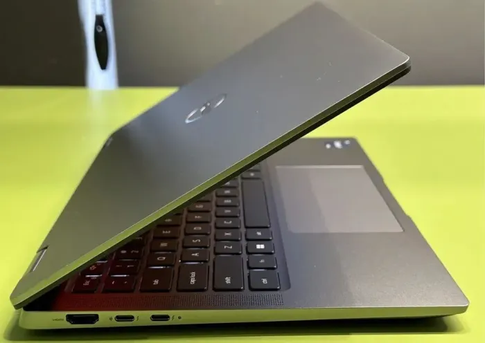 Ультрабук Dell Latitude 7340 2-in-1 / 13.3" (2560x1600) WVA Touch / Intel Core i5-1345U (10 (12) ядер по 3.5 - 4.7 GHz) / 16 GB DDR4 / 256 GB SSD M.2 / Intel Iris Xe Graphics / WebCam - зображення 3