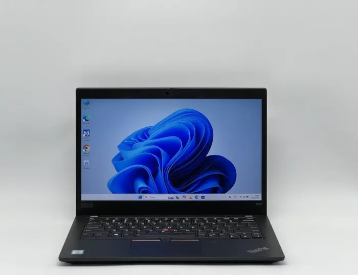 Ультрабук Б-клас Lenovo ThinkPad X390 / 13.3" (1920x1080) IPS Touch / Intel Core i5-8365U (4 (8) ядра по 1.6 - 4.1 GHz) / 16 GB DDR4 / 240 GB SSD / Intel UHD Graphics / WebCam б/в - зображення 2