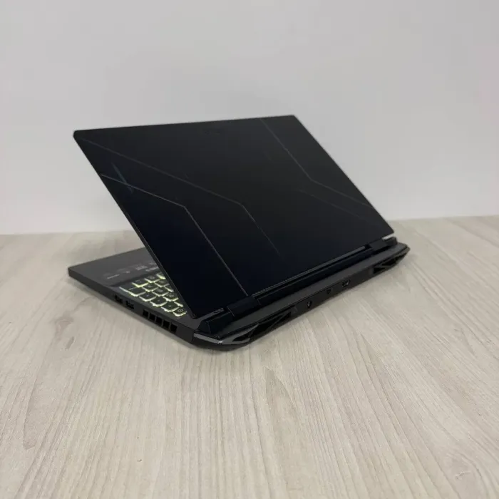 Ігровий ноутбук Б-класу Acer Nitro 5 AN515-58 / 15.6" (1920x1080) IPS / Intel Core i7-12700H (14 (20) ядер по 3,5 - 4,7 ГГц) / 16 ГБ DDR4 / 1000 ГБ SSD NVMe / nVidia GeForce RTX 3060, 6 ГБ GDDR6, 192-bit / WebCam б/в - зображення 6