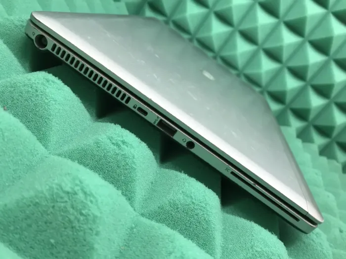 Ультрабук Б-клас HP EliteBook Folio 9480m / 14" TN / Core i5-4210U (2(4) ядра по 1.7-2.7GHz) / 8GB DDR3 / 120GB SSD / HD Graphics 4400 / WebCam / Fingerprint / DisplayPort б/в - зображення 7