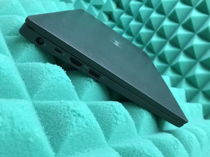 Ультрабук Б-клас Dell Latitude 7400 / 14" (1366x768) TN / Intel Core i5-8265U (4 (8) ядра по 1.6 - 3.9 GHz) / 8 GB DDR4 / 256 GB SSD M.2 / Intel UHD Graphics 620 / WebCam / USB 3.1 / HDMI / Windows 10 лицензия б/в - зображення 6