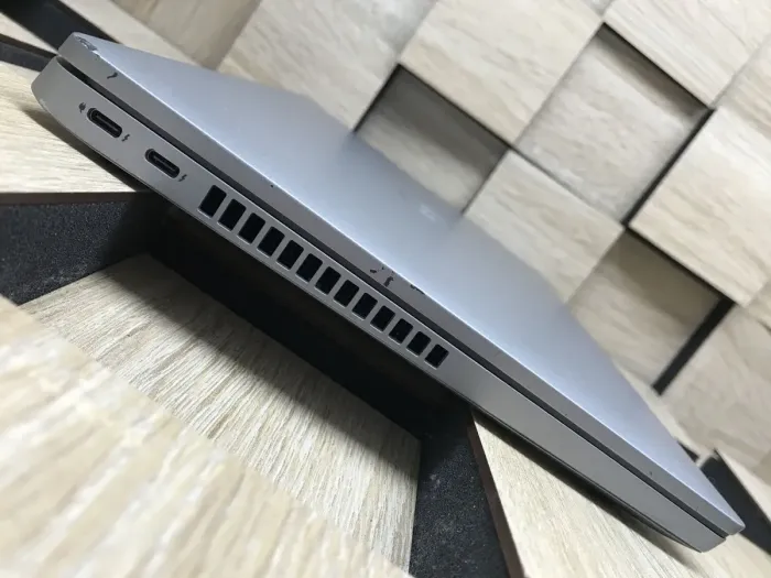 Ультрабук Б-клас Dell Latitude 5420 / 14" (1920x1080) IPS / Intel Core i7-1185G7 (4 (8) ядра по 3.0 - 4.8 GHz) / 8 GB DDR4 / 256 GB SSD M.2 / Intel Iris Xe Graphics / WebCam / Windows 10 б/в - зображення 5