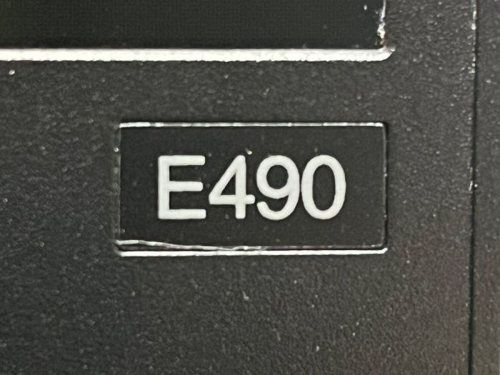 Ультрабук Lenovo ThinkPad E490 / 14" (1366х768) TN / Intel Core i3-8145U (2 (4) ядра по 2.1 - 3.9 GHz) / 8 GB DDR4 / 256 GB SSD / Intel UHD Graphics 620 / WebCam б/в - зображення 7