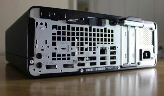 ПК HP EliteDesk 705 G4 SFF / AMD Ryzen 5 2400G (4 (8) ядра по 3.6 - 3.9 GHz) / 16 GB DDR4 / 256 GB SSD M.2 / AMD Radeon RX Vega 11 Graphics / Win 10 Pro б/в - зображення 3