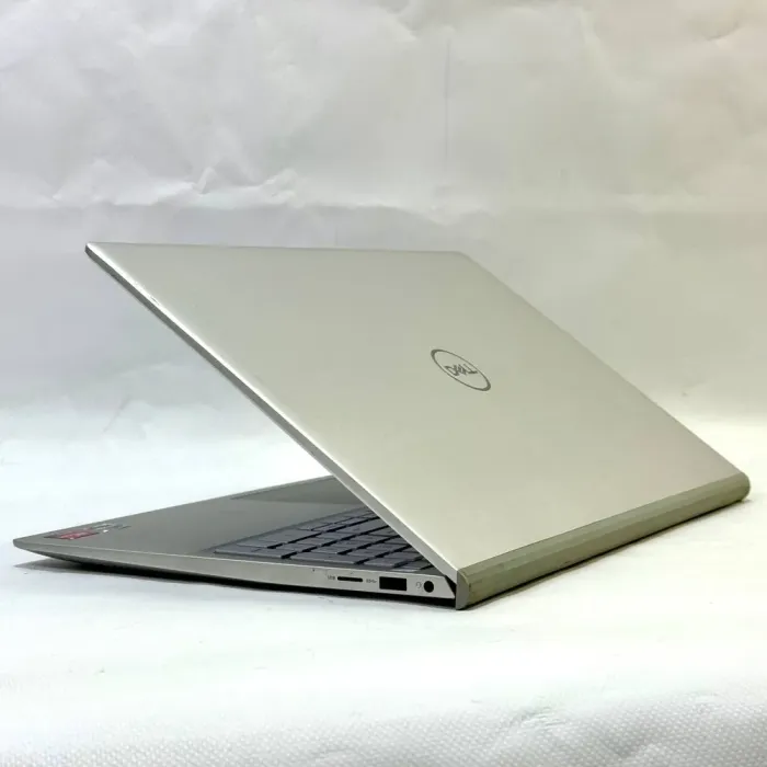 Ноутбук Б-клас Dell Inspiron 15 5505 / 15.6" (1920x1080) IPS / AMD Ryzen 7 4700U (8 ядер по 2.0 - 4.1 GHz) / 16 GB DDR4 / 512 GB SSD / AMD Radeon Graphics / WebCam / Windows 11 Home б/в - зображення 7