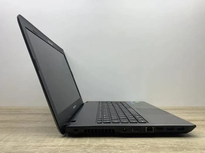 Ноутбук Б-клас Medion Akoya MD 99220 E6232 / 15.6" (1366x768) TN / Intel Core i5-3210M (2 (4) ядра по 2.5 - 3.1 GHz) / 8 GB DDR3 / 120 GB SSD / nVidia GeForce GT 740M, 2 GB GDDR3, 64-bit / WebCam / DVD-ROM / Без АКБ б/в - зображення 6