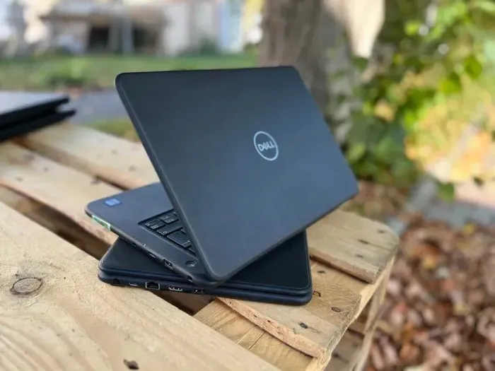 Ультрабук Dell latitude 3310 / 13.3" (1366x768) TN / Intel Core i3-8145U (2 (4) ядра по 2.1 - 3.9 GHz) / 8 GB DDR4 / 256 GB SSD / Intel UHD Graphics 620 / WebCam / Win 10 Lic б/в - зображення 8