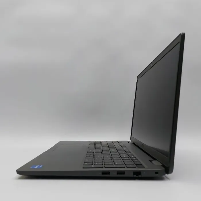 Ультрабук Dell Latitude 3540 / 15.6" (1920x1200) IPS / Intel Core i5-1335U (10 (12) ядер по 3.4 - 4.6 GHz) / 16 GB DDR4 / 256 GB SSD / Intel Iris Xe Graphics / WebCam б/в - зображення 5