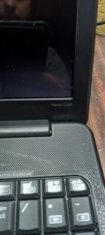 Ноутбук HP Compaq Presario CQ60 / 15.6" (1366x768) TN / Intel Celeron 585 (1 ядро з 2.16 GHz) / 4 GB DDR2 / 250 GB HDD / Intel GMA 4500M Graphics / WebCam / DVD-ROM / Windows 7 / АКБ не тримає б/в - зображення 9