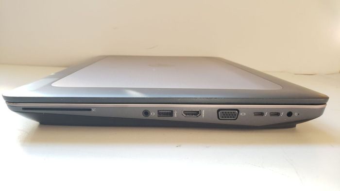 Мобільна робоча станція HP ZBook 17 G3 / 17,3" (1600x900) TN / Intel Core i5-6440HQ (4 ядра по 2,6 - 3,5 ГГц) / 16 ГБ DDR4 / 128 ГБ SSD + 128 ГБ SSD + 750 ГБ HDD / nVidia Quadro M1000M, 2 ГБ GDDR3, 128-біт / WebCam / Без АКБ б/в - зображення 8