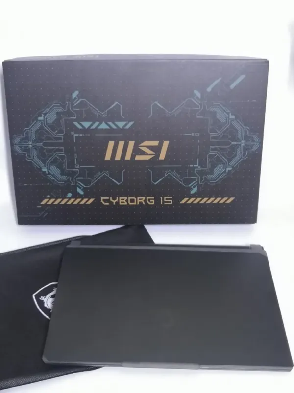 Ігровий ноутбук MSI Cyborg 15 A12VE / 15.6" (1920x1080) IPS / Intel Core i5-12450H (8 (12) ядер по 3.3 - 4.4 GHz) / 8 GB DDR5 / 512 GB SSD M.2 / nVidia GeForce RTX 4050, 6 GB GDDR6, 96-bit / WebCam / Win 11 Home - зображення 7
