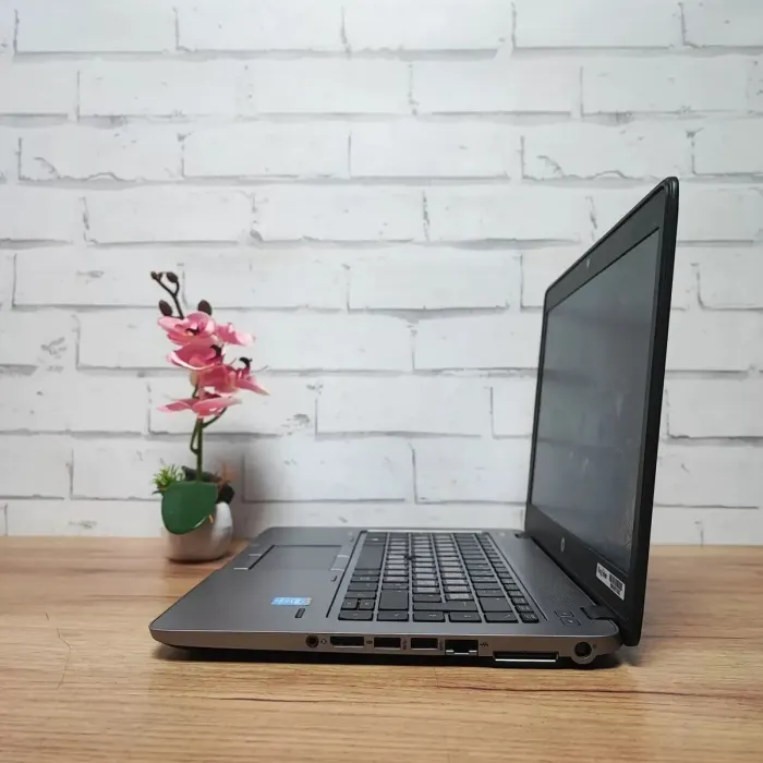 Ноутбук HP EliteBook 840 G2 / 14" (1366x768) TN / Intel Core i5-5300U (2 (4) ядра по 2.3 - 2.9 GHz) / 8 GB DDR3 / 256 GB SSD / Intel HD Graphics 5500 / WebCam б/в - зображення 6