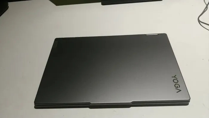 Ультрабук-трансформер Lenovo Yoga 7 16ARP8 / 16" (1920x1080) IPS Touch / AMD Ryzen 5 7535U (6 (12) ядер по 2.9 - 4.55 GHz) / 8 GB DDR5 / 512 GB SSD / AMD Radeon 660M / WebCam б/в - зображення 7