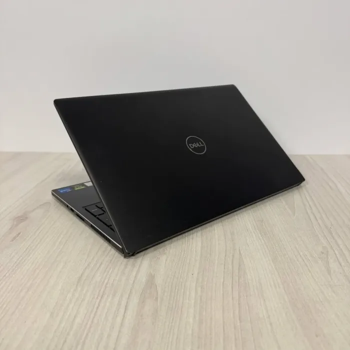 Ігровий ультрабук Б-класу Dell Vostro 15 7510 / 15,6" (1920x1080) IPS / Intel Core i7-11800H (8 (16) ядер по 2.3 - 4.6 GHz) / 16 GB DDR4 / 512 GB SSD NVMe / nVidia GeForce RTX 3050, 4 GB GDDR6, 128-bit / WebCam б/в - зображення 6