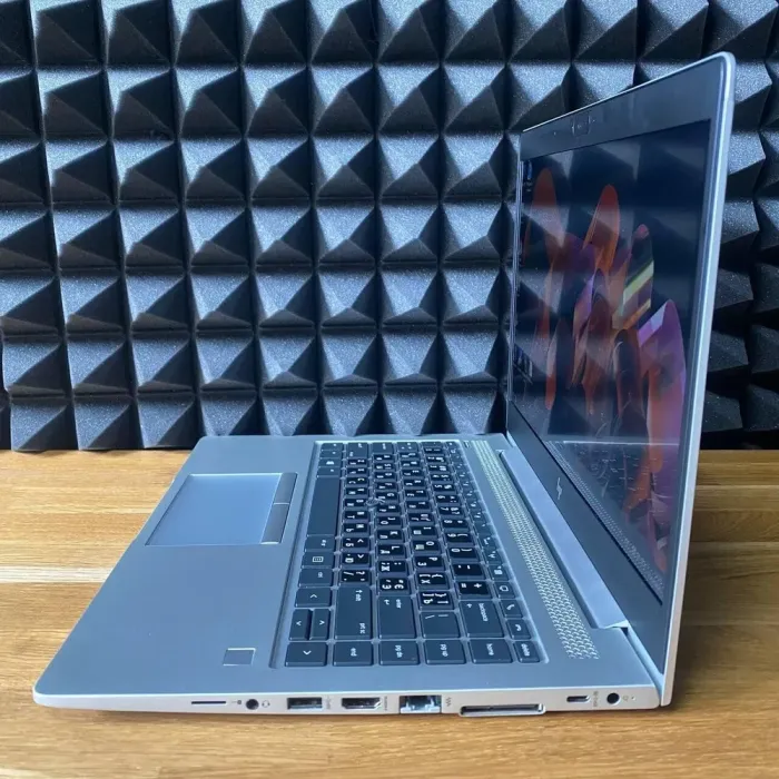 Ультрабук HP EliteBook 745 G6 / 14" (1920x1080) TN / AMD Ryzen 3 Pro 3300U (4 ядра по 2.1 - 3.5 GHz) / 16 GB DDR4 / 256 GB SSD / AMD Radeon RX Vega 6 Graphics / WebCam б/в - зображення 6