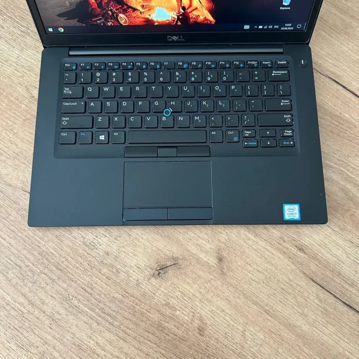 Ультрабук Б-клас Dell Latitude 7490 / 14" (1920x1080) IPS / Intel Core i7-8650U (4 (8) ядра по 1.9 - 4.2 GHz) / 8 GB DDR4 / 256 GB SSD / Intel UHD Graphics 620 / WebCam б/в - зображення 7