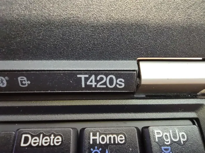 Ноутбук Б-клас Lenovo ThinkPad T420s / 14" (1600x900) TN / Intel Core i5-2520M (2 (4) ядра по 2.5 - 3.2 GHz) / 4 GB DDR3 / 120 GB SSD / Intel HD Graphics 3000 / WebCam / Без АКБ б/в - зображення 9