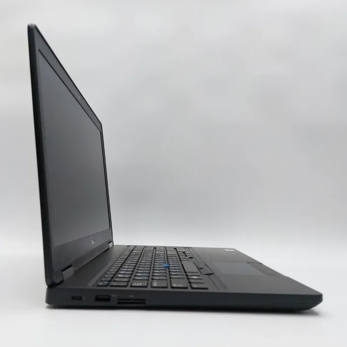 Мобільна робоча станція Dell Precision 3530 / 15.6" (1920x1080) IPS / Intel Core i7-8750H (6 (12) ядер по 2.2 - 4.1 GHz) / 16 GB DDR4 / 512 GB SSD / P600 Mobile, 4 GB GDDR5, 128-bit / WebCam / Win 11 Pro б/в - зображення 4