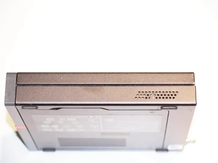 Неттоп Lenovo Thinkcentre m75q-1 USFF / AMD Ryzen 5 3400GE (4 (8) ядер по 3,3 - 4,0 ГГц) / 8 ГБ DDR4 / 256 ГБ SSD / AMD RX Vega 11 / USB 3.1 / Wi-Fi / Блок живлення в комплекті б/в - зображення 6