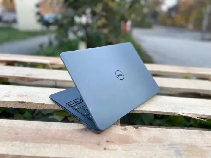 Нетбук Dell Latitude 3120 / 11.6" (1366x768) TN / Intel Pentium Silver N6000 (4 ядра по 1.1 - 3.3 GHz) / 8 GB DDR4 / 128 GB SSD M.2 / Intel UHD Graphics / WebCam / Windows 10 Pro б/в - зображення 6