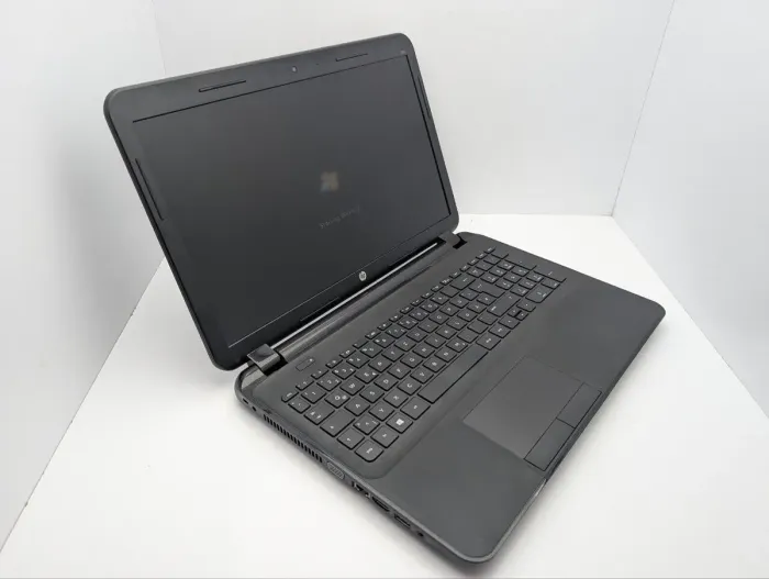Ноутбук HP 255 G2 / 15.6" (1366x768) TN / AMD E2-3800 (4 ядра по 1.3 GHz) / 8 GB DDR3 / 120 GB SSD / AMD Radeon HD 8280 Graphics / WebCam / DVD-ROM б/в - зображення 6