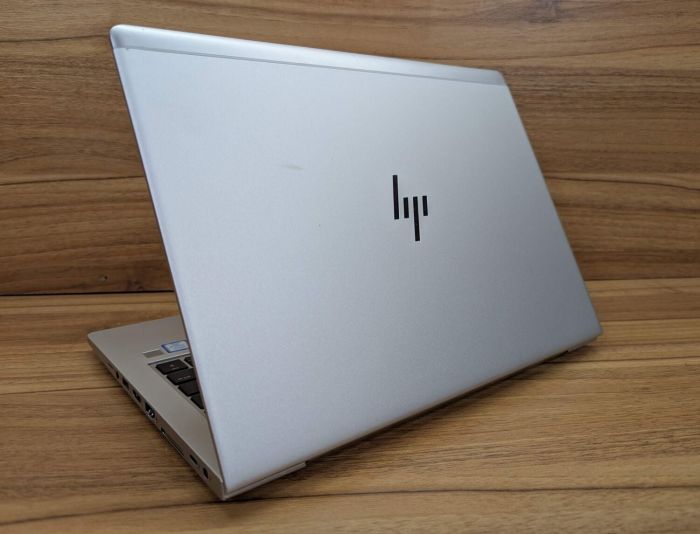 Ультрабук HP EliteBook 830 G5 / 13.3" (1920x1080) IPS Touch / Intel Core i7-8650U (4 (8) ядра по 1.9 - 4.2 GHz) / 16 GB DDR4 / 512 GB SSD / Intel UHD Graphics 620 / TouchID / WebCam / Windows 10 б/в - зображення 7
