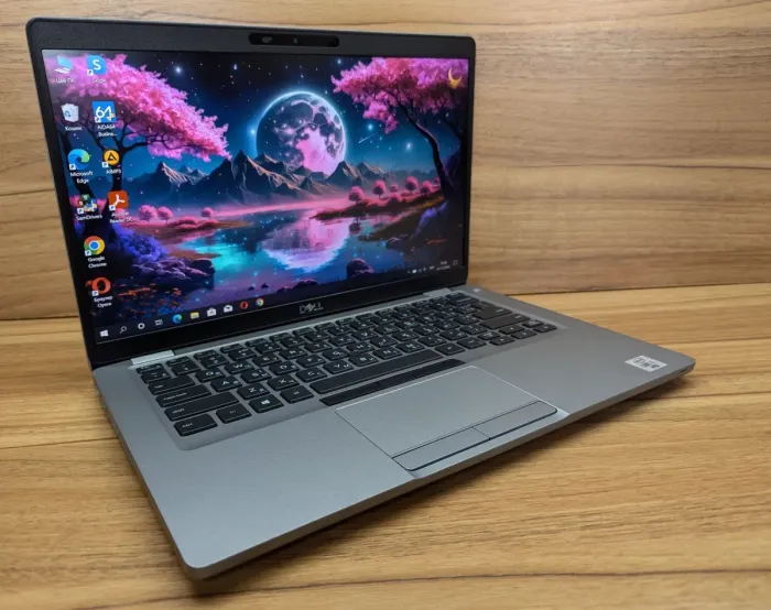 Ультрабук Dell Latitude 5410 / 14" (1920x1080) IPS / Intel Core i7-10610U (4 (8) ядра по 1.8 - 4.9 GHz) / 16 GB DDR4 / 512 GB SSD / Intel UHD Graphics / WebCam / Windows 10 б/в - зображення 4