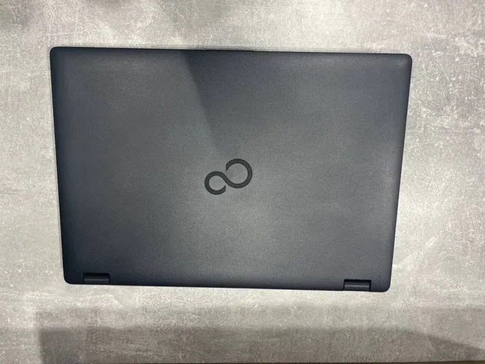 Ноутбук Fujitsu LifeBook E5411 / 14" (1920x1080) IPS / Intel Core i3-1115G4 (2 (4) ядра по 1.7 - 4.1 GHz) / 16 GB DDR4 / 240 GB SSD / Intel UHD Graphics / WebCam / 4G б/в - зображення 5