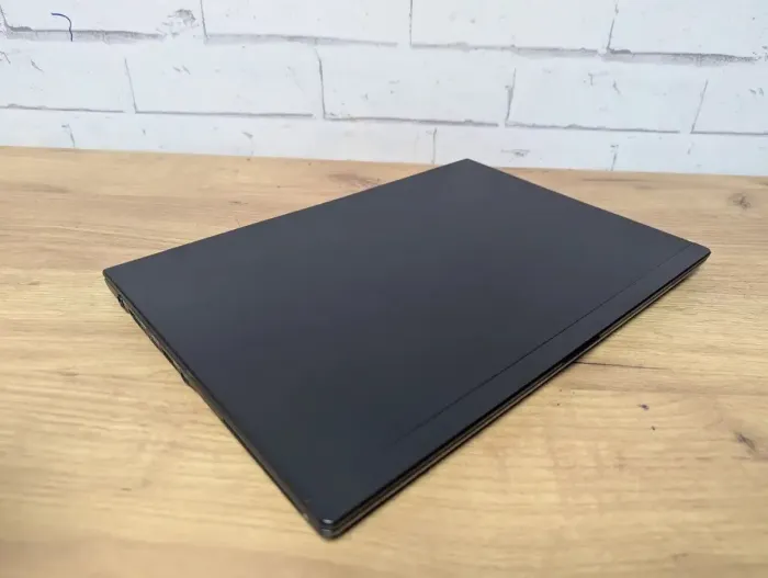 Ультрабук Б-клас Fujitsu LifeBook U938 / 13.3" (1920x1080) TN / Intel Core i5-8350U (4 (8) ядра по 1.7 - 3.6 GHz) / 8 GB DDR4 / 128 GB SSD / Intel UHD Graphics 620 / WebCam / Без АКБ б/в - зображення 9