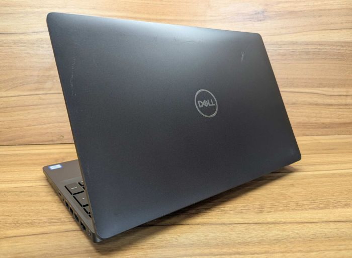 Ультрабук Dell Latitude 5500 / 15.6" (1920x1080) IPS / Intel Core i7-8665U (4 (8) ядра по 1.9 - 4.8 GHz) / 16 GB DDR4 / 512 GB SSD / Intel UHD Graphics / TouchID / WebCam / Windows 10 б/в - зображення 7